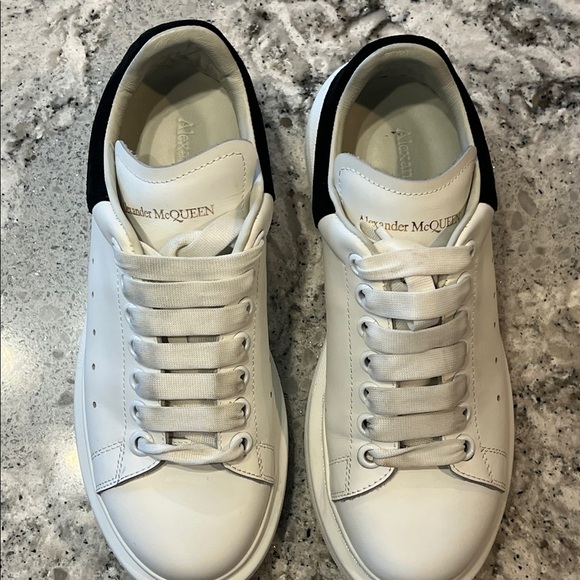 Alexander McQueen Oversized Sneakers White Black Suede Heel – Size 37 - Picture 8 of 10